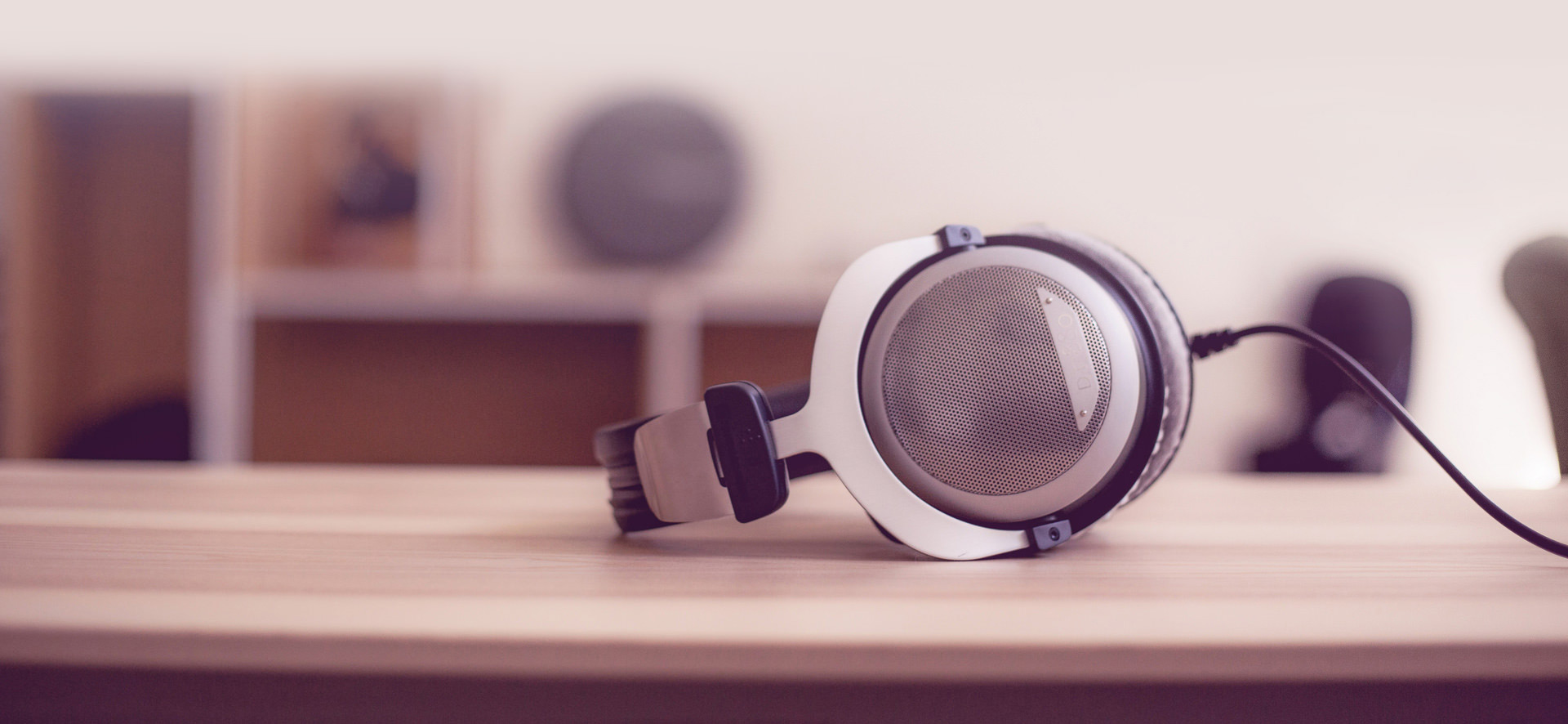 Beyerdynamic DT 880 Edition Headphones